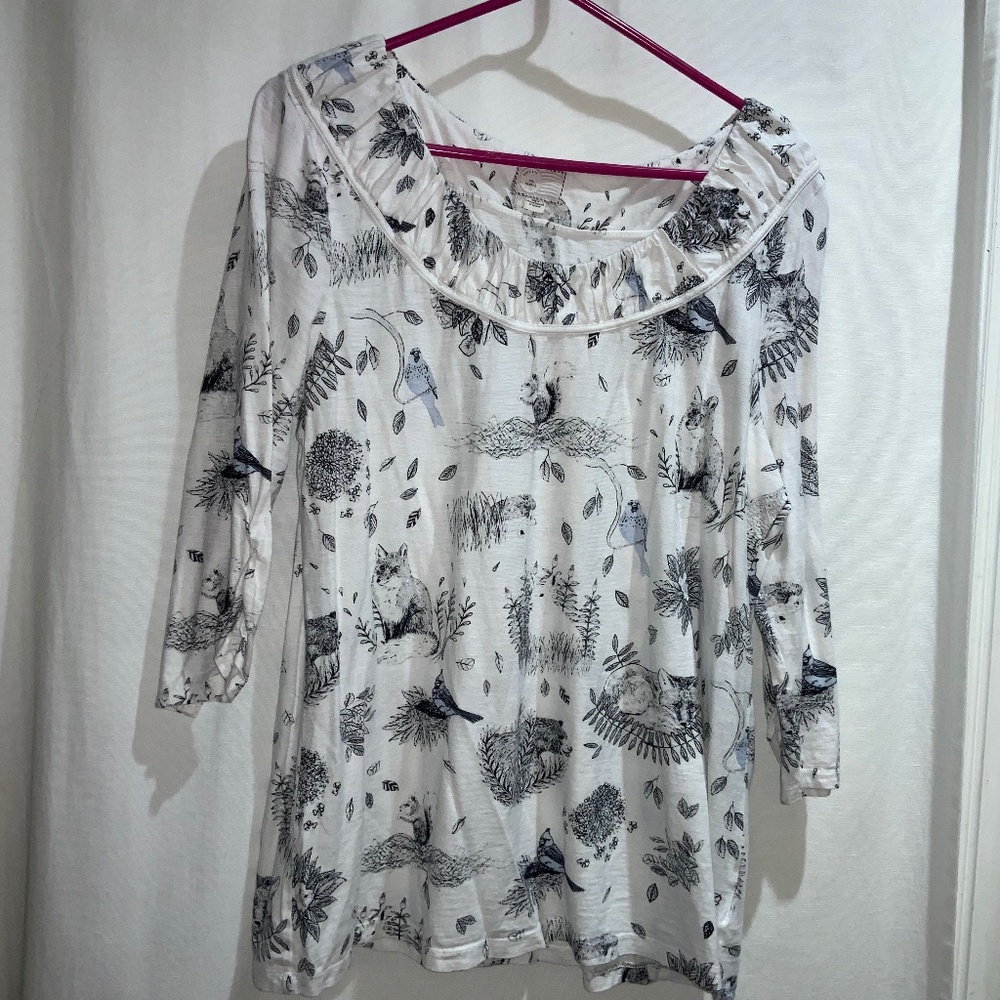 Women's White Black Nature-Print Scoop Neck Top